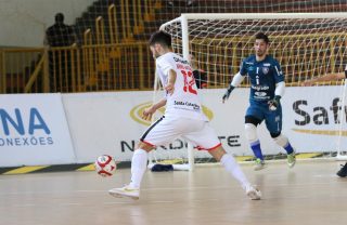 Campo Mourão bate Joinville em casa pela Liga Nacional de Futsal
