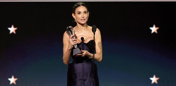 Sem Fernanda Torres, Demi Moore leva o Critics Choice de Melhor Atriz