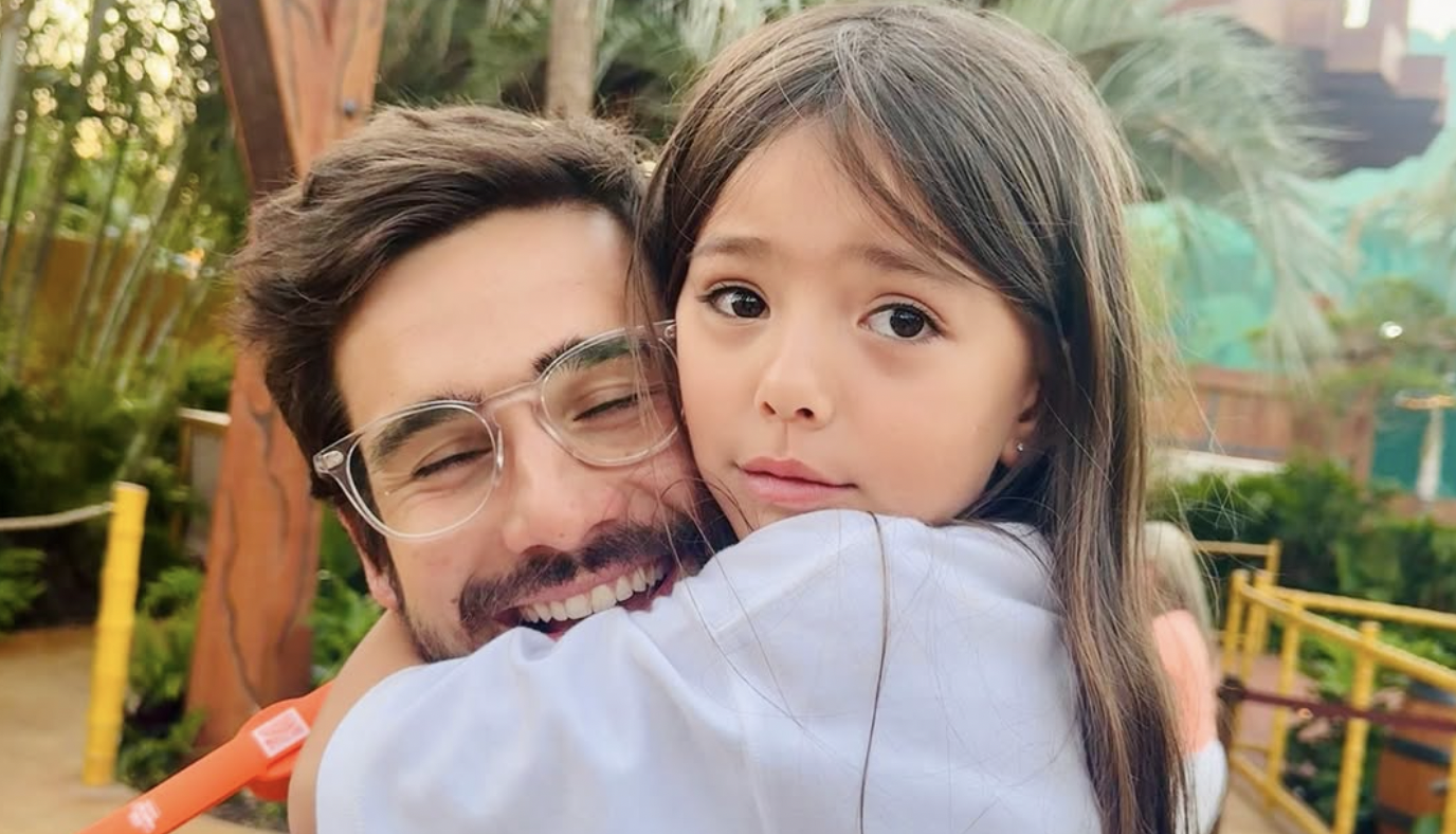 Nicolas Prattes detalha relação com Zoe, filha de Sabrina Sato, e revela apelido especial que ganhou