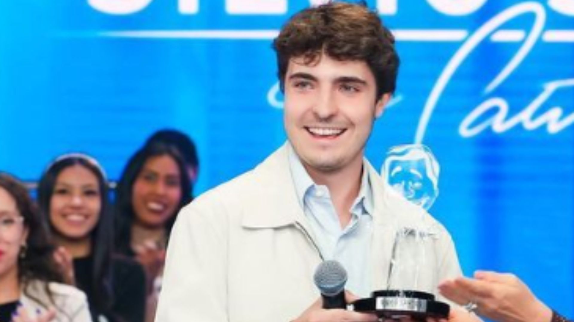 João Augusto Liberato reflete sobre comparações com Gugu e revela se irá seguir carreira na TV; assista