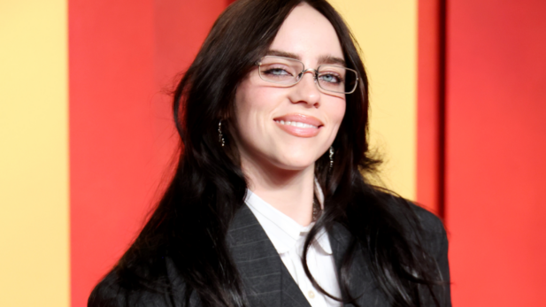 Billie Eilish surpreende ao revelar qual música quase ficou de fora do último álbum: “Meio boba”