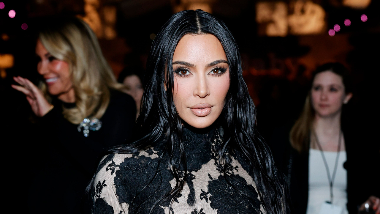 Kim Kardashian expõe reação inesperada ao descobrir traição de ex, e choca ao revelar fortuna gasta com beleza; assista