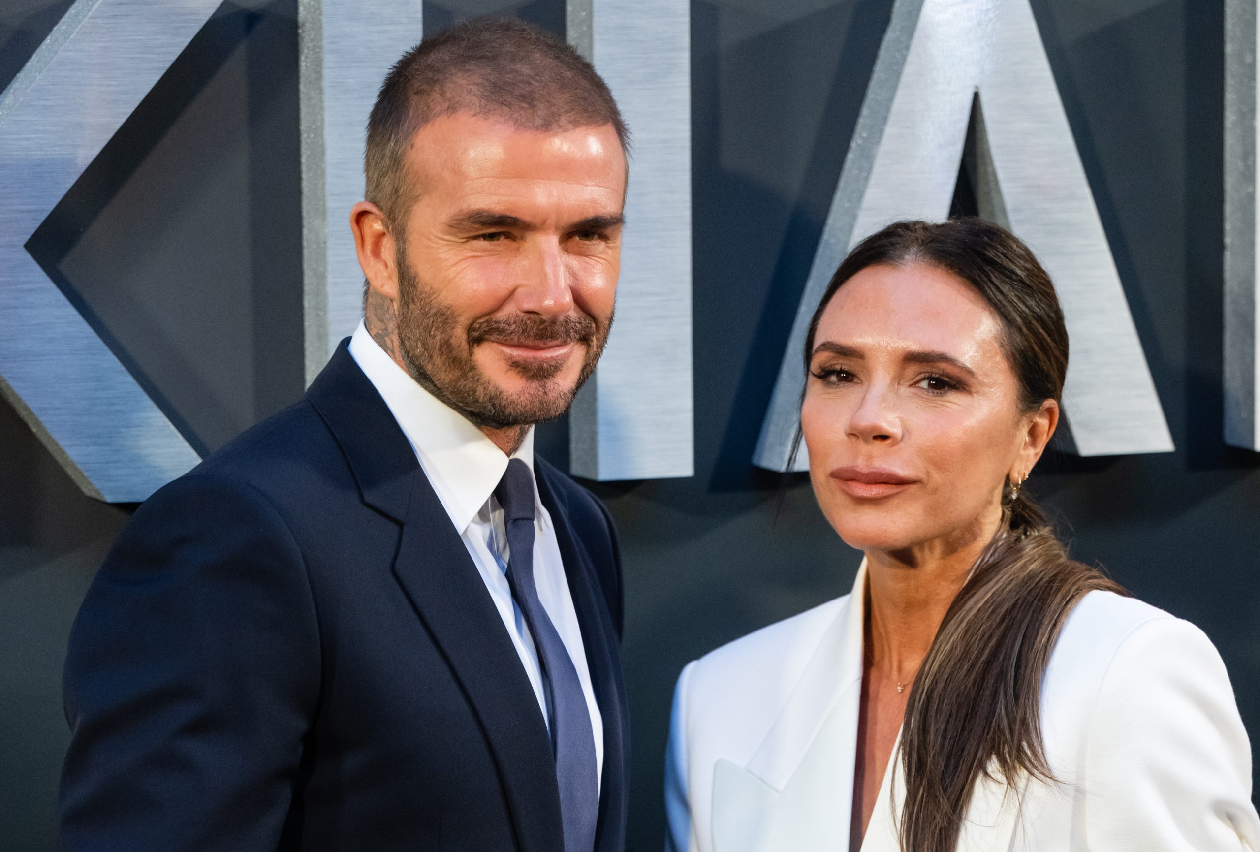 Victoria Beckham revela fase difícil que viveu em silêncio, sem que David soubesse: “Muito medo de falar”; assista