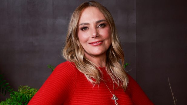 Heloísa Périssé confirma namoro com diretora de TV