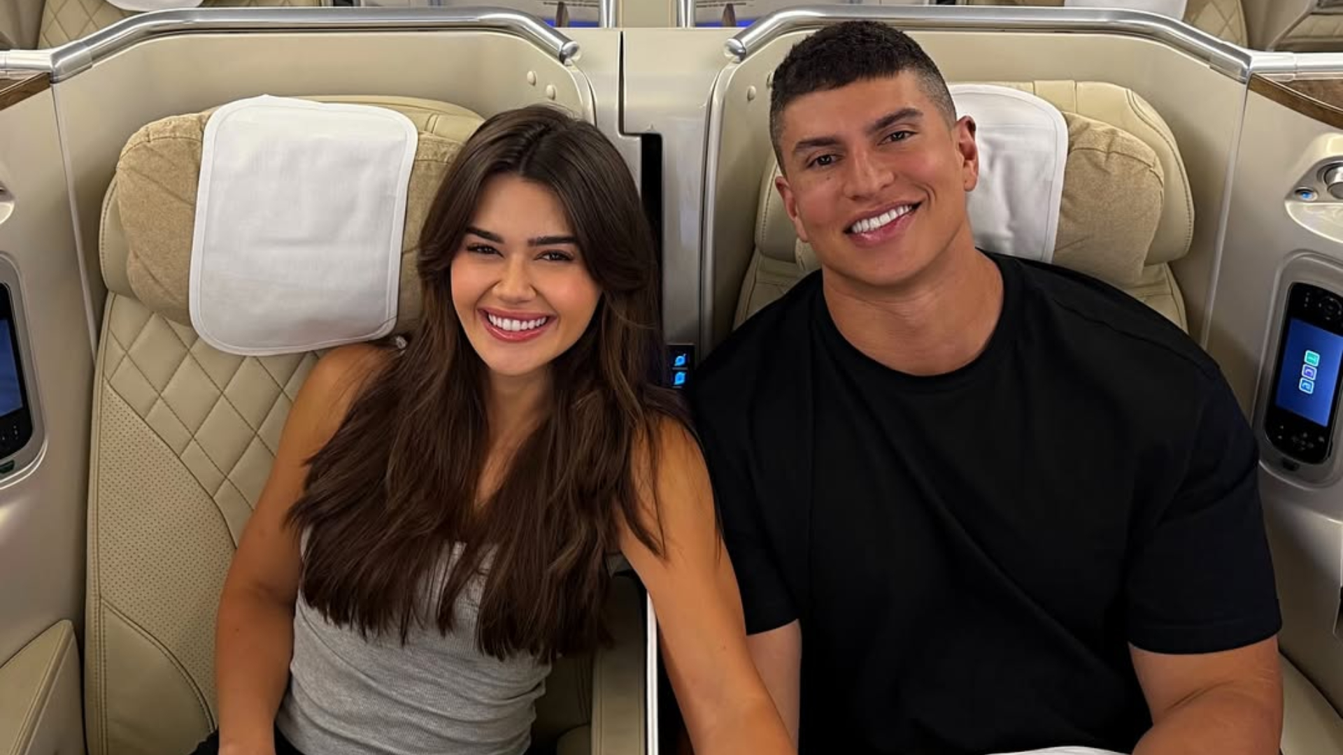 Franciny Ehlke é parada pela polícia em Dubai após selinho no marido: “Fomos parar numa sala”; assista