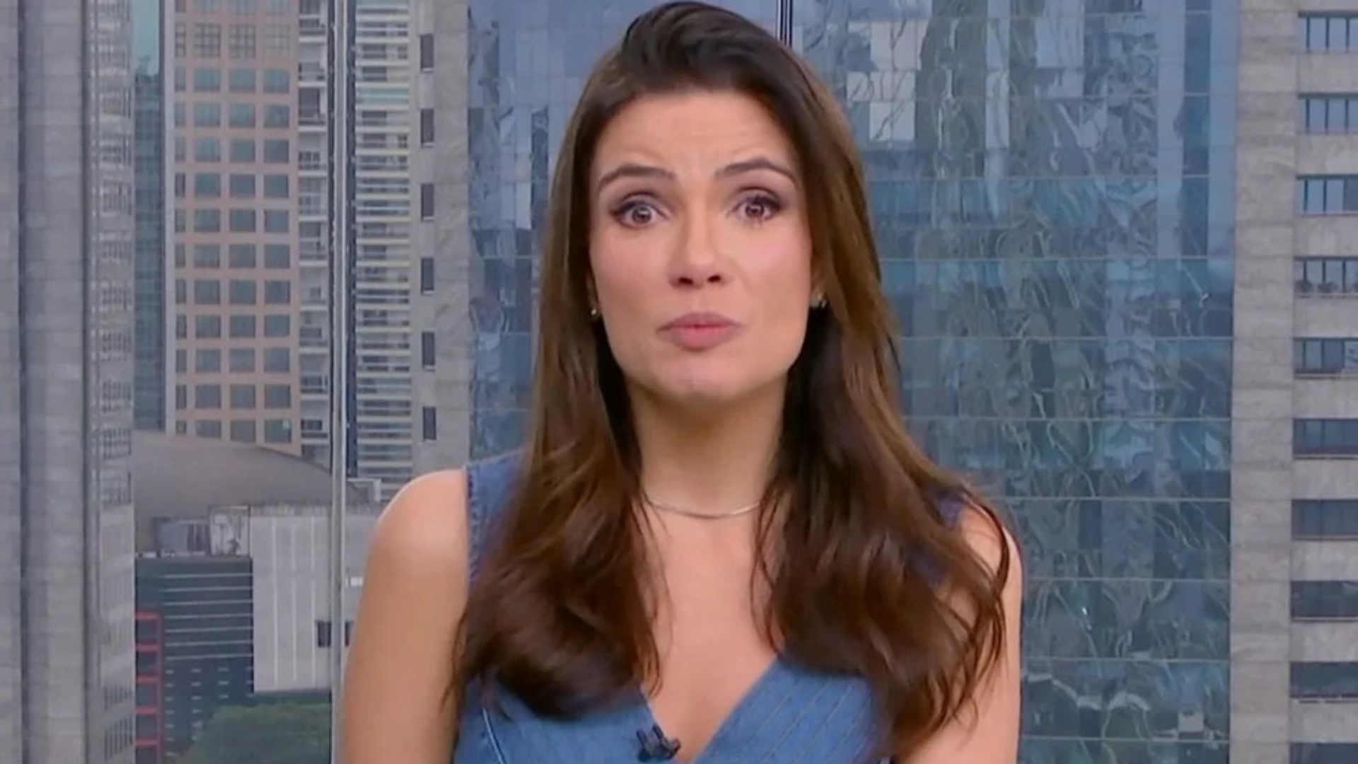 Sabina Simonato se emociona com cartinha de criança ao Papai Noel, e toma atitude ao vivo na Globo