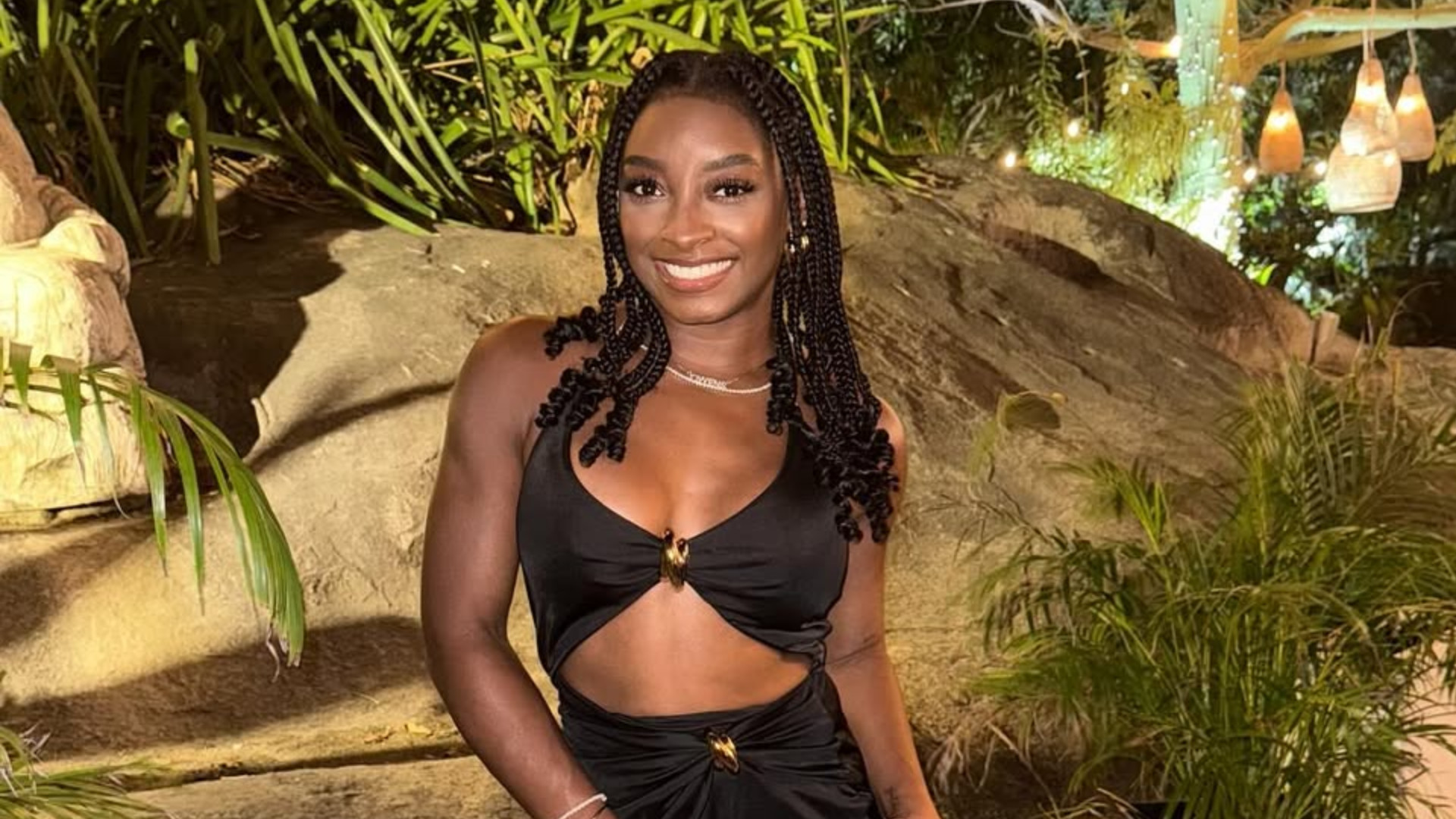 Simone Biles revela problemas com próteses de silicone e reação inusitada ao resultado: “Fiquei apavorada”; assista