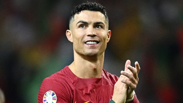 Cristiano Ronaldo revela quando se tornou bilionário e surpreende ao expôr item mais caro que já comprou; assista