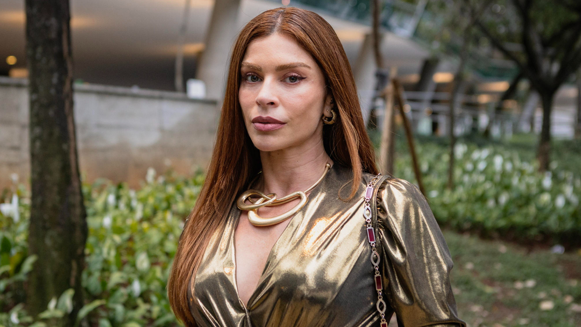 Três Graças: Arminda dá o bote e revela golpe silencioso contra Ferette