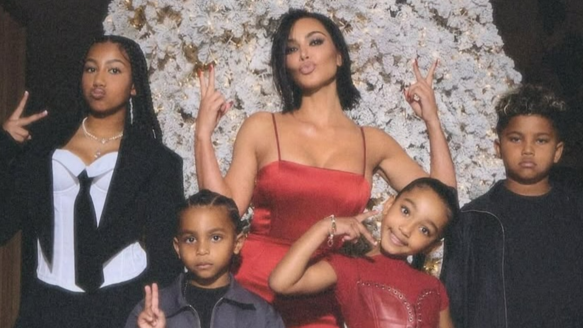 Kim Kardashian surpreende os filhos com presente muito fofo (e inusitado!) de Natal; veja foto