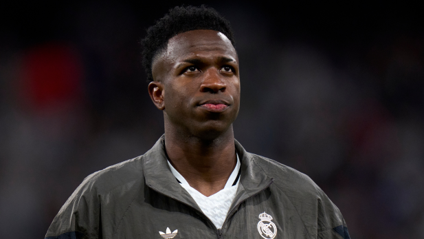 Vini Jr. compra cobertura em complexo bilionário em Dubai com floresta interna e tirolesa; veja as fotos