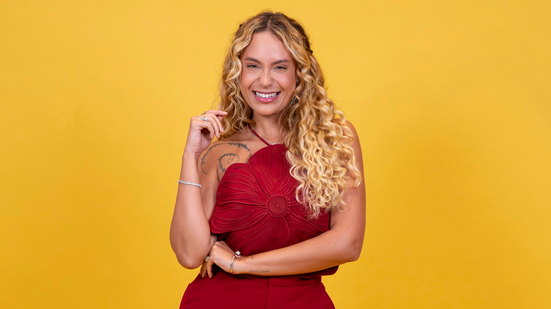 BBB 26: Colunista revela quanto Sarah Andrade teria investido em procedimentos estéticos para retornar ao reality