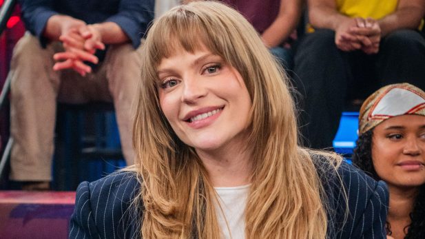 Luísa Sonza solta o verbo e rebate críticas sobre o rumo da carreira: “Não cheguei aqui ontem”; assista