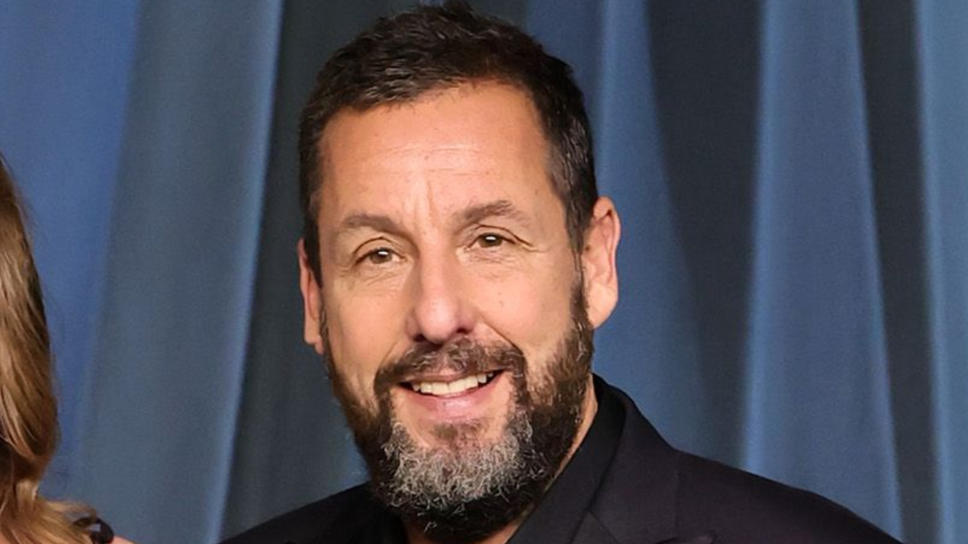 Oscar 2026: Adam Sandler alfineta a Academia após ficar fora da lista por “Jay Kelly” e faz piada com indicados