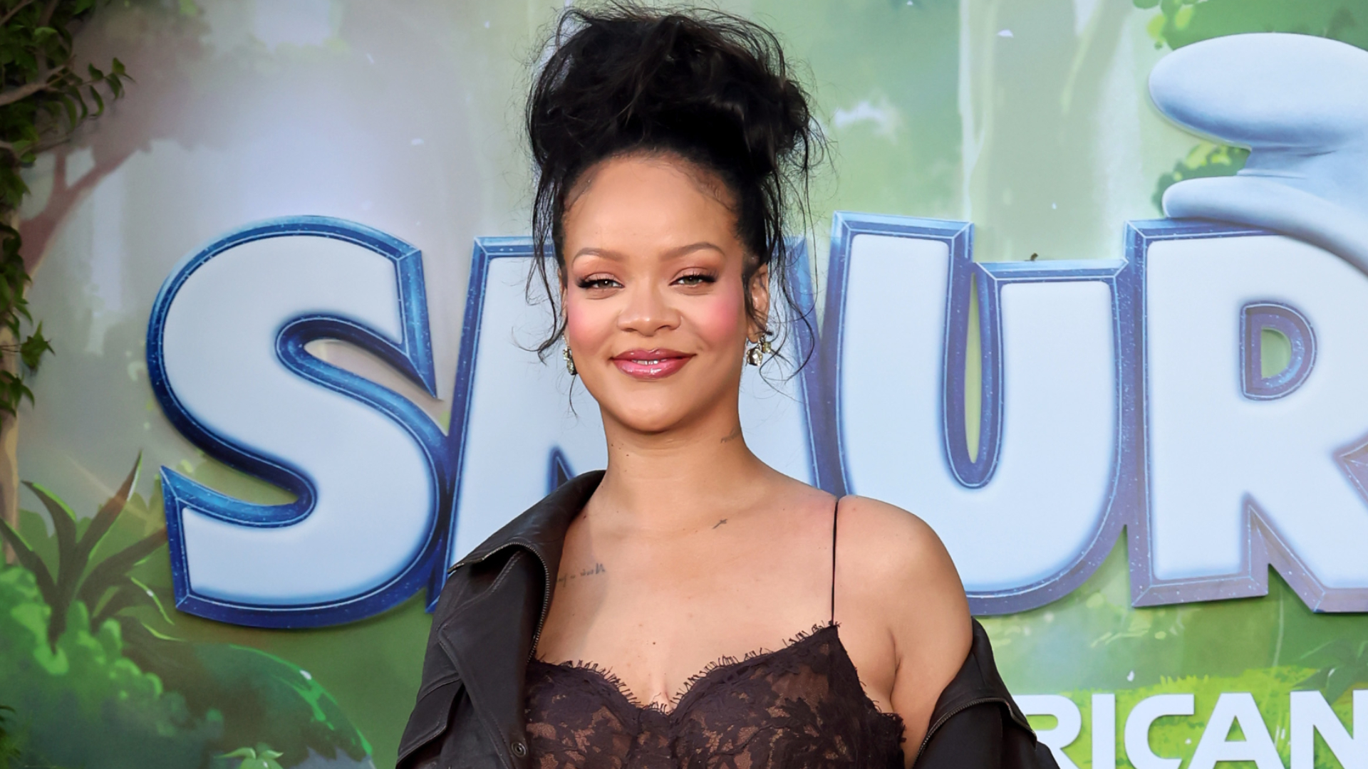 Mulher acusada de atirar contra a casa de Rihanna fala pela 1ª vez no tribunal, e declaração chama atenção