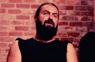 Vocalista de banda de rock é preso condenado por estupro contra a ex-esposa em Santa Catarina