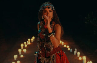 De arrepiar! Anitta lança clipe LINDO e brasileiríssimo de “Desgraça”, canção que abre o álbum “EQUILIBRIVM”; assista