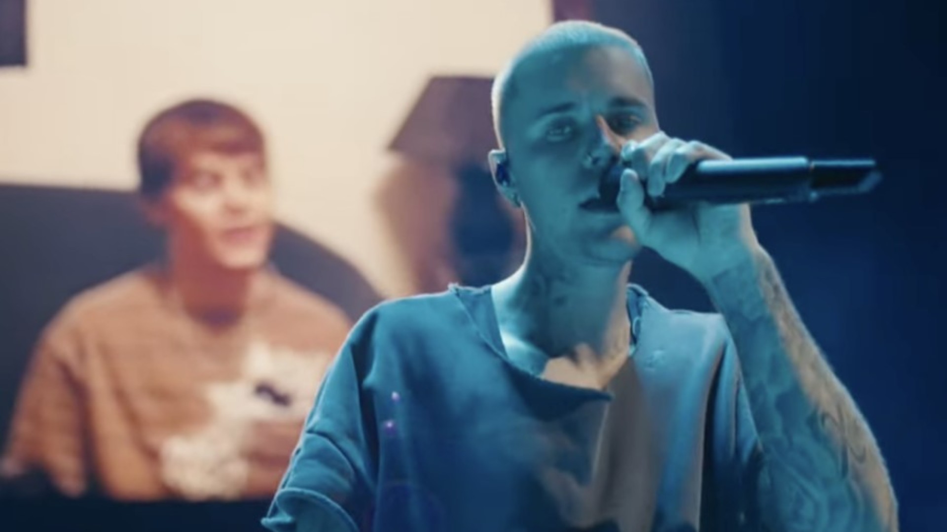 Coachella 2026: Fonte revela reação de Justin Bieber a críticas sobre uso de YouTube em show