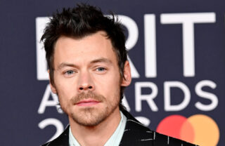 Harry Styles anuncia medida após reclamações de fãs sobre palco da “Together Together Tour”