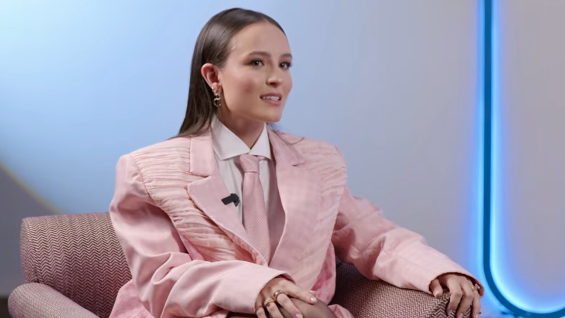 Larissa Manoela relembra acidente grave em bastidores de novela: “Eu quase morri”; assista