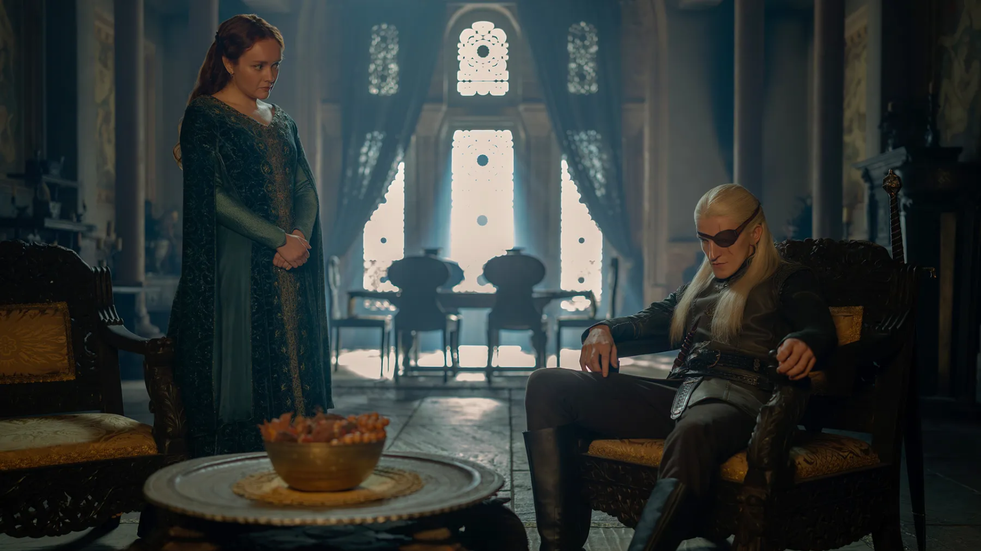 A Casa do Dragão: Atores reagem à cena chocante entre personagens no episódio de estreia da 3ª temporada: “Dá vontade de vomitar”