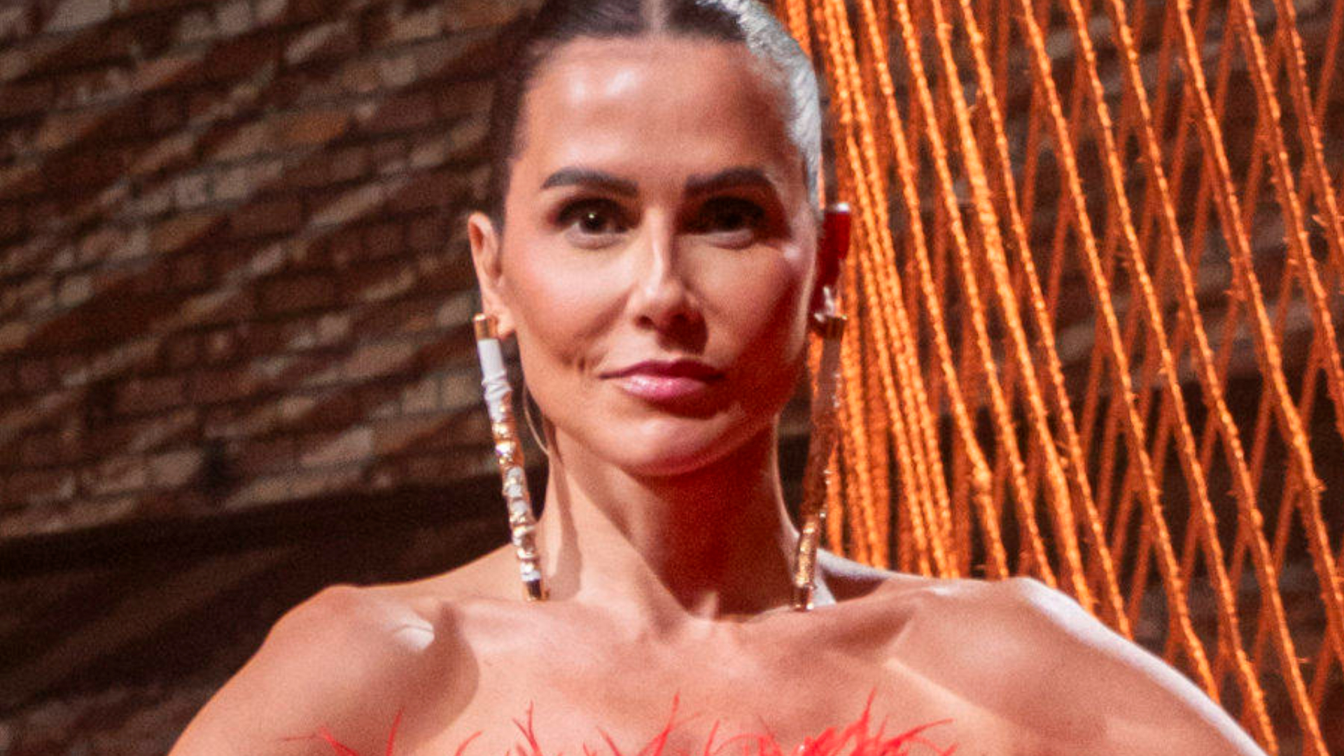 Deborah Secco abre o jogo sobre boato de que “traiu todos os ex-namorados” e faz desabafo sobre relacionamentos tóxicos; assista