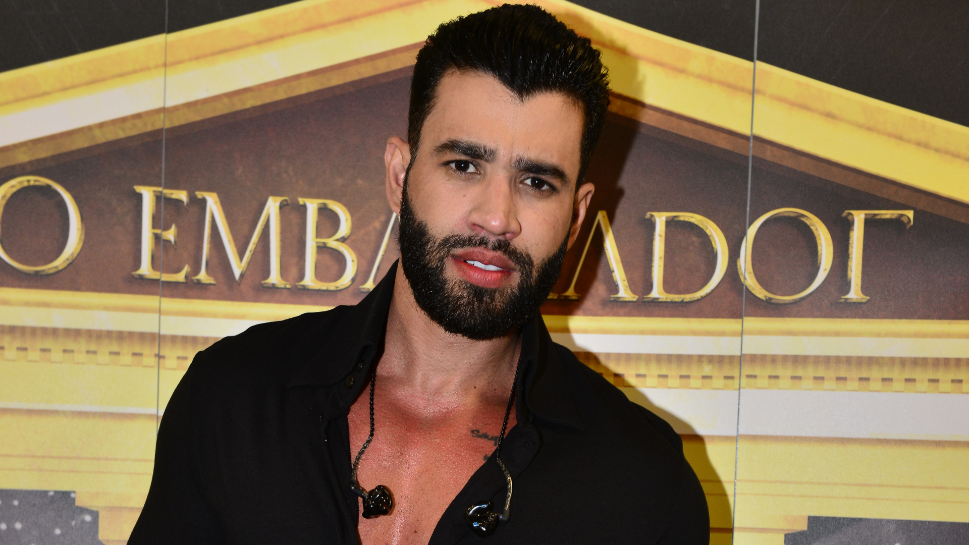 Prefeito chama Gusttavo Lima de “ladrão” após segundo show adiado, e cantor revela motivo e dá resposta afiada; assista