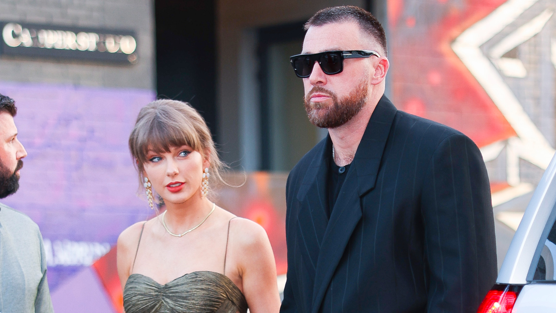 Site revela destino luxuoso da lua de mel de Taylor Swift e Travis Kelce e estratégia usada pelo casal para manter viagem em segredo
