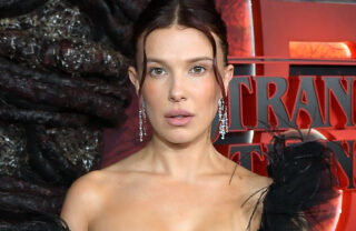 Millie Bobby Brown relembra crise de ansiedade após perseguição e revela como conseguiu se recuperar; assista