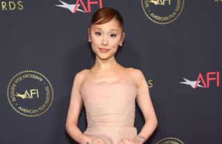 Ariana Grande reage a publicação sobre saúde e bem-estar após críticas à aparência; veja