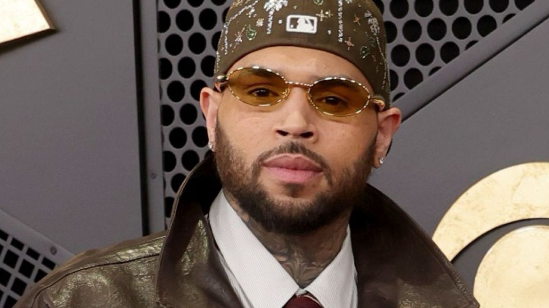 Chris Brown se declara culpado de participação em briga em boate em Londres, e Justiça toma decisão