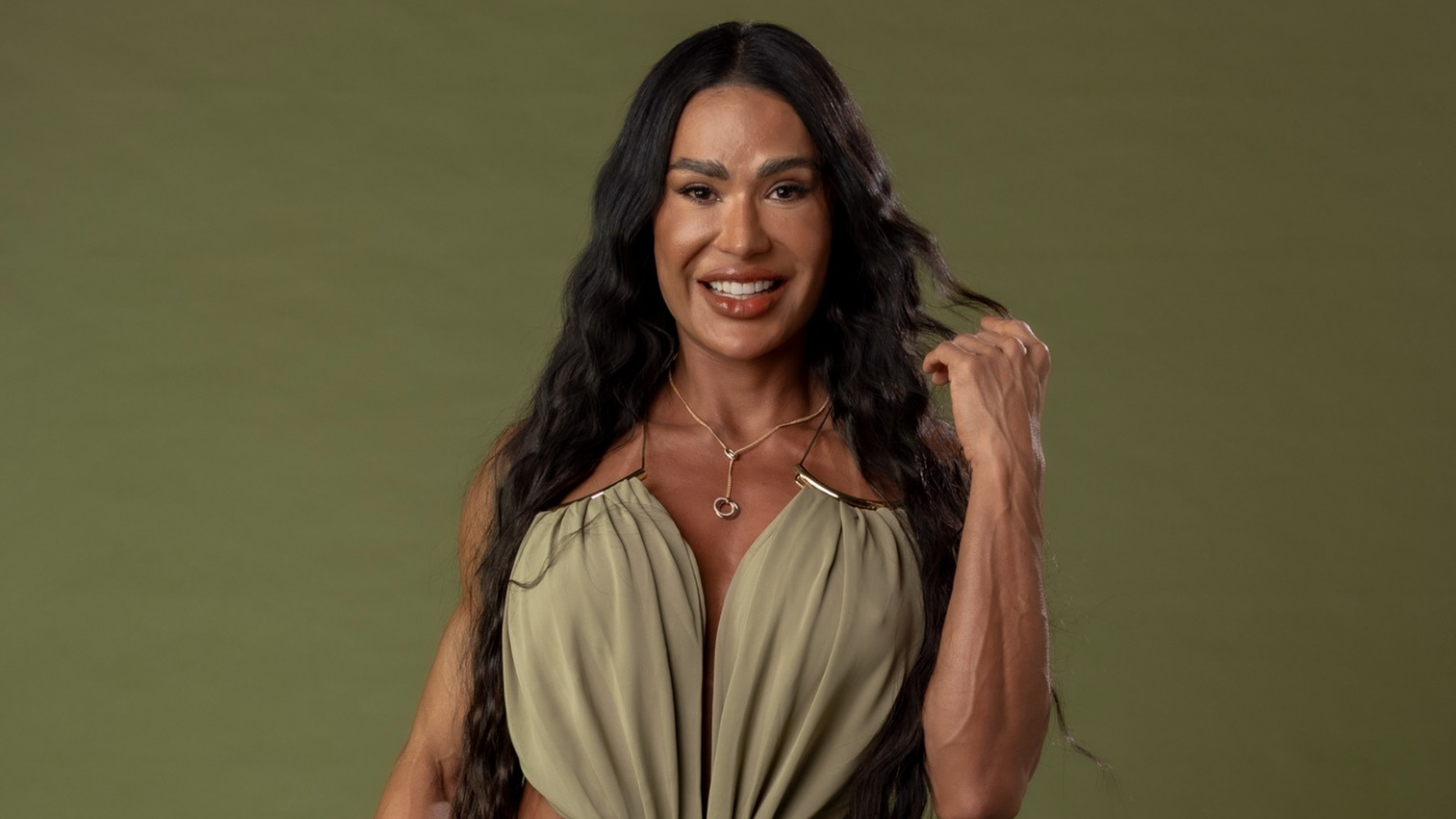 Gracyanne Barbosa surpreende ao mostrar como ficou o joelho após primeiros ensaios do Dança; assista