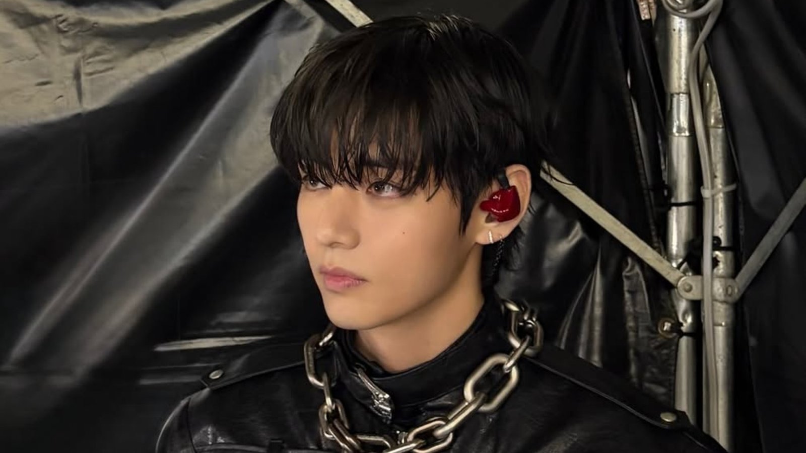 V, do BTS, surpreende fãs ao revelar diagnóstico e o que ouviu no Exército sobre condição: “Nunca contei”; assista