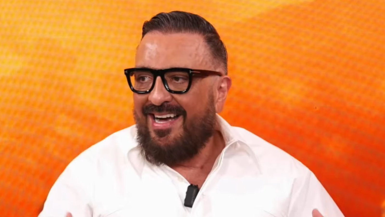 A Fazenda 18: Diretor Rodrigo Carelli revela famosa dos sonhos para o reality e dá spoiler do elenco; assista