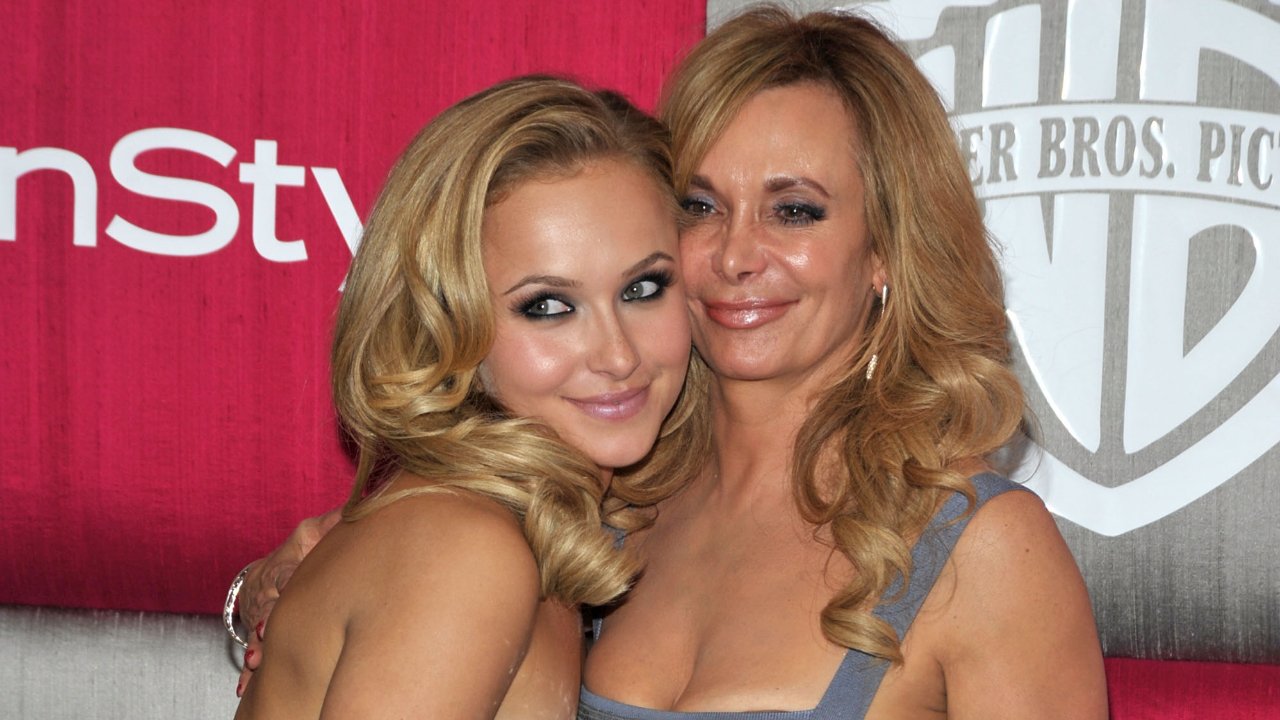 Mãe de Hayden Panettiere rebate críticas e aponta culpado pelo afastamento entre elas: “Não foi por falta de cuidado ou amor”