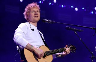 Artistas que abririam turnê de Ed Sheeran tomam decisão após afastamento de Macklemore