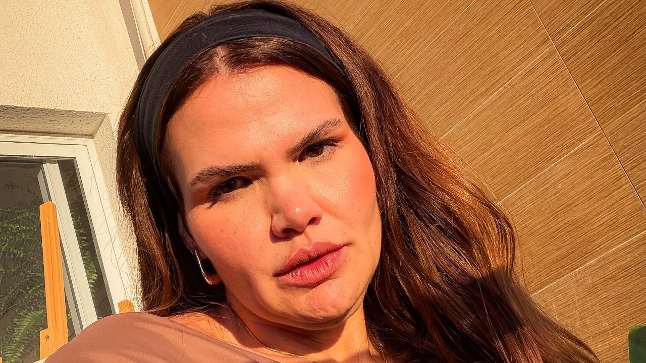 Thais Carla denuncia ataques racistas contra as filhas e anuncia medida; assista