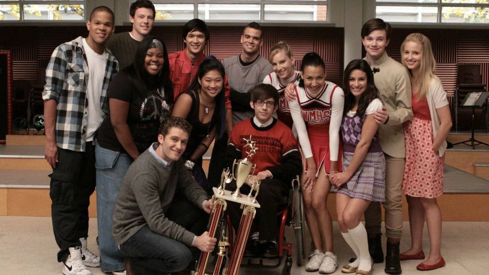 Glee: Duas estrelas do elenco original estariam em negociações para o reboot; saiba quem