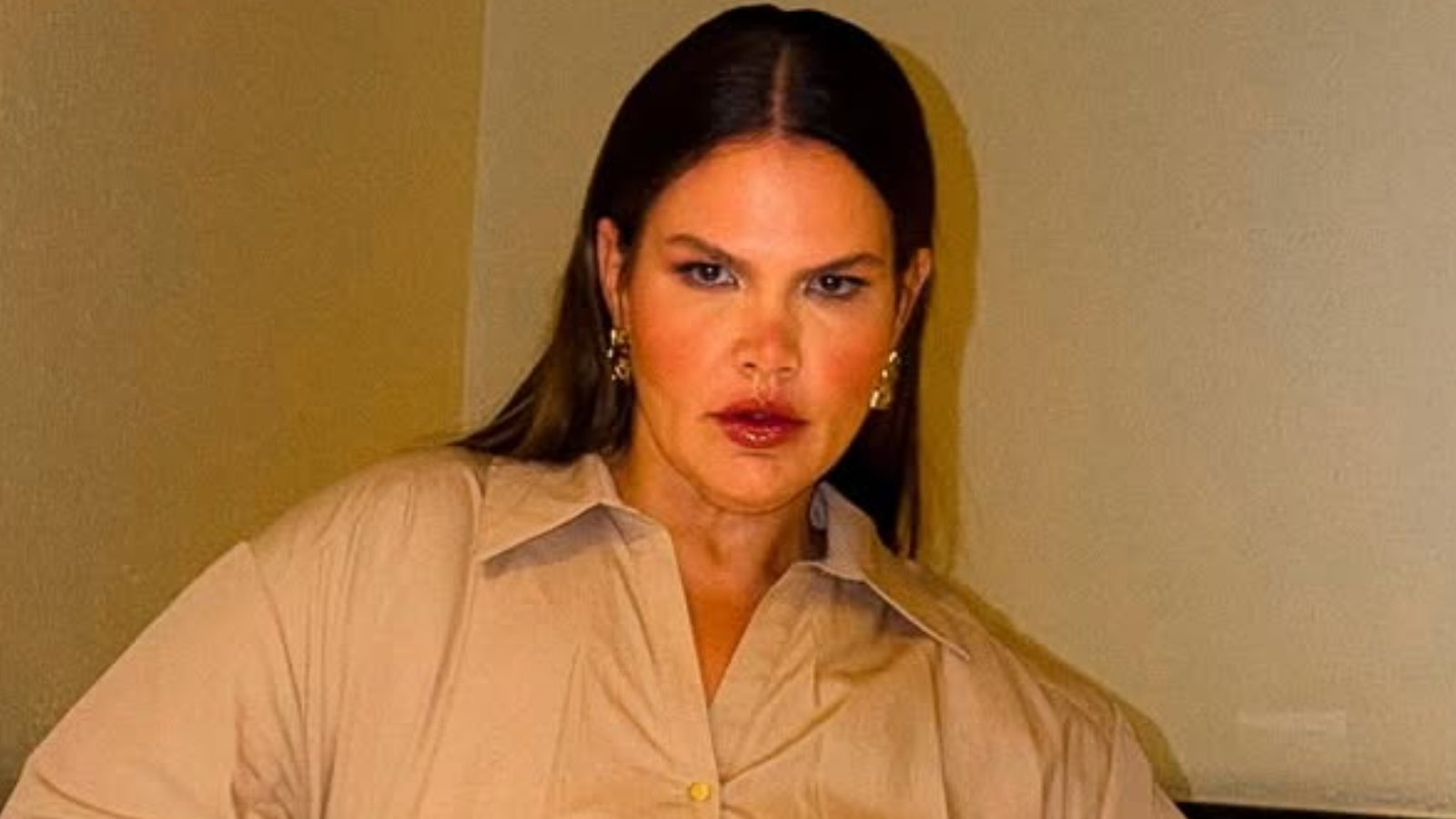 Thais Carla faz topless e manda recado aos críticos após perder 120 kg; assista