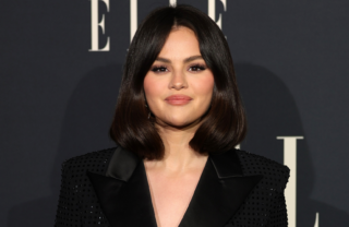 Selena Gomez revela consequência sensível por conta do uso de vape e compartilha conquista: ‘É muito difícil’